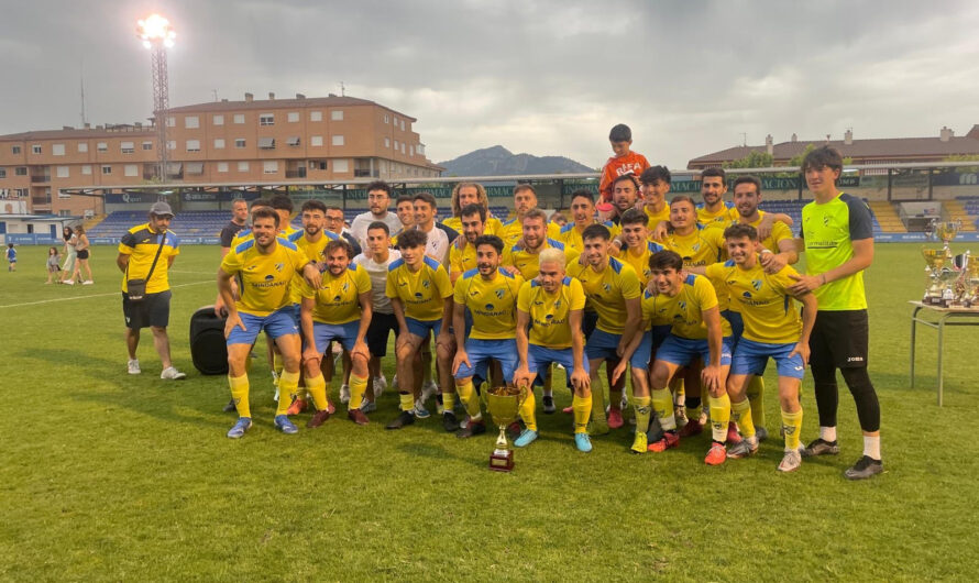 Cuatro de cuatro, temporada histórica